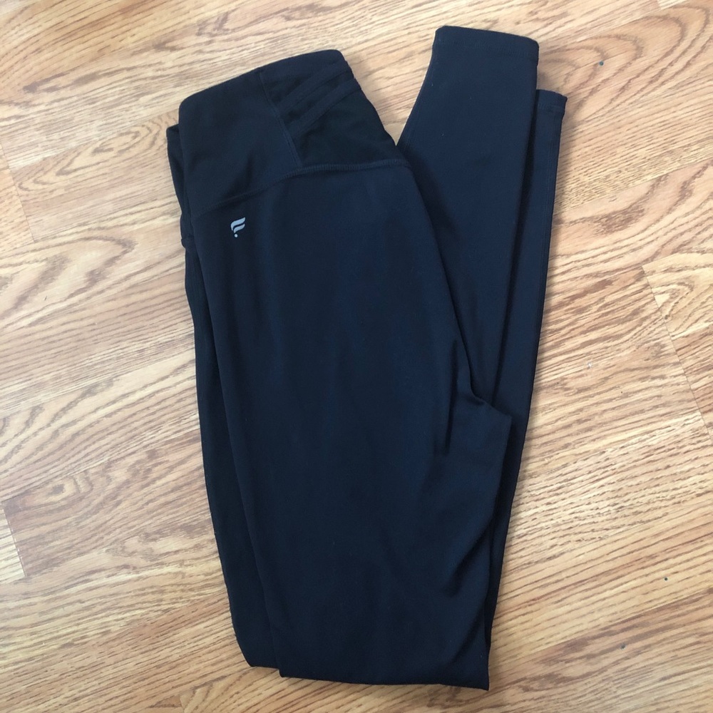 Black Fabletics High-Waisted Leggings w/ back pocket - Size M